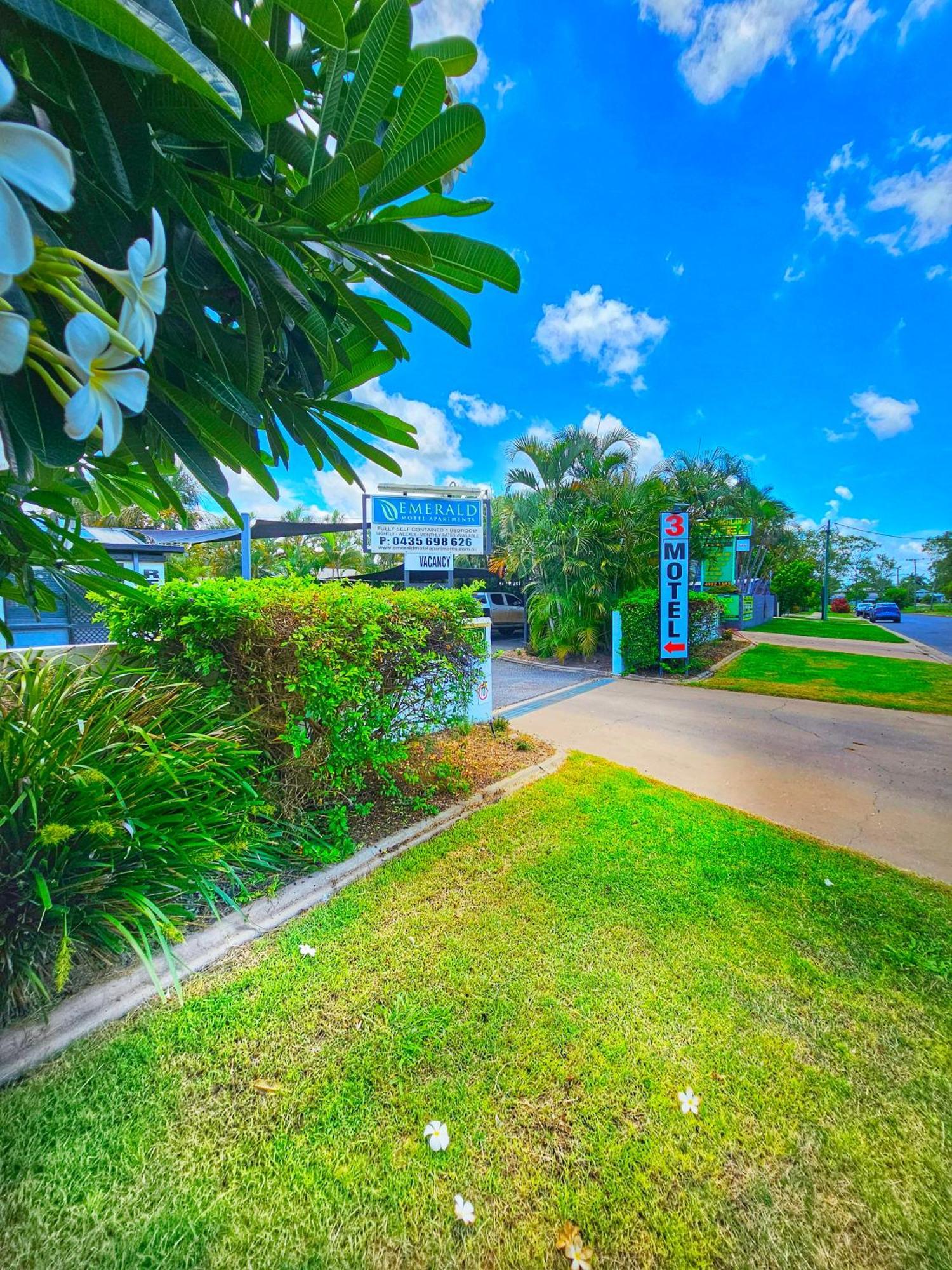 Emerald Motel Apartments מראה חיצוני תמונה
