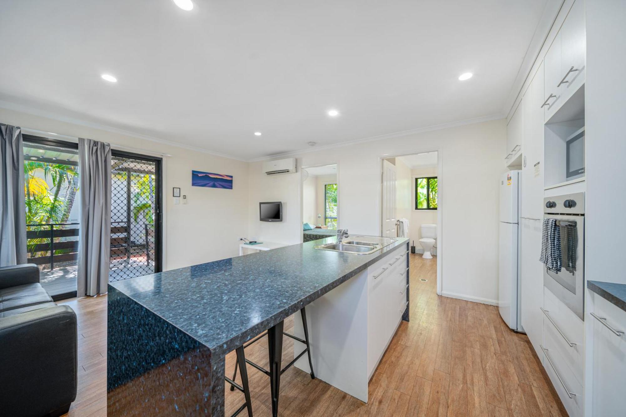Emerald Motel Apartments מראה חיצוני תמונה